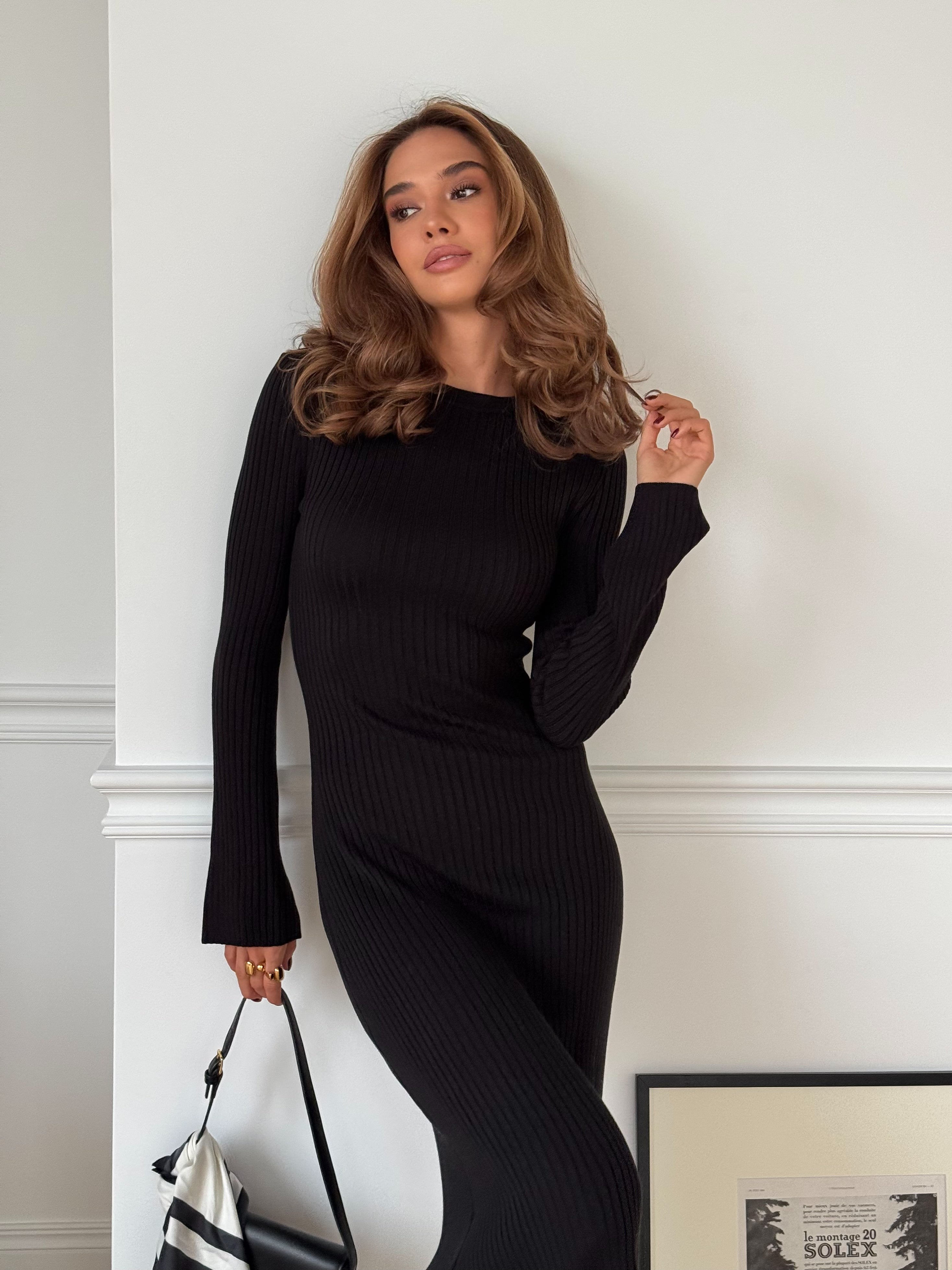 Stella knitted dress in black color