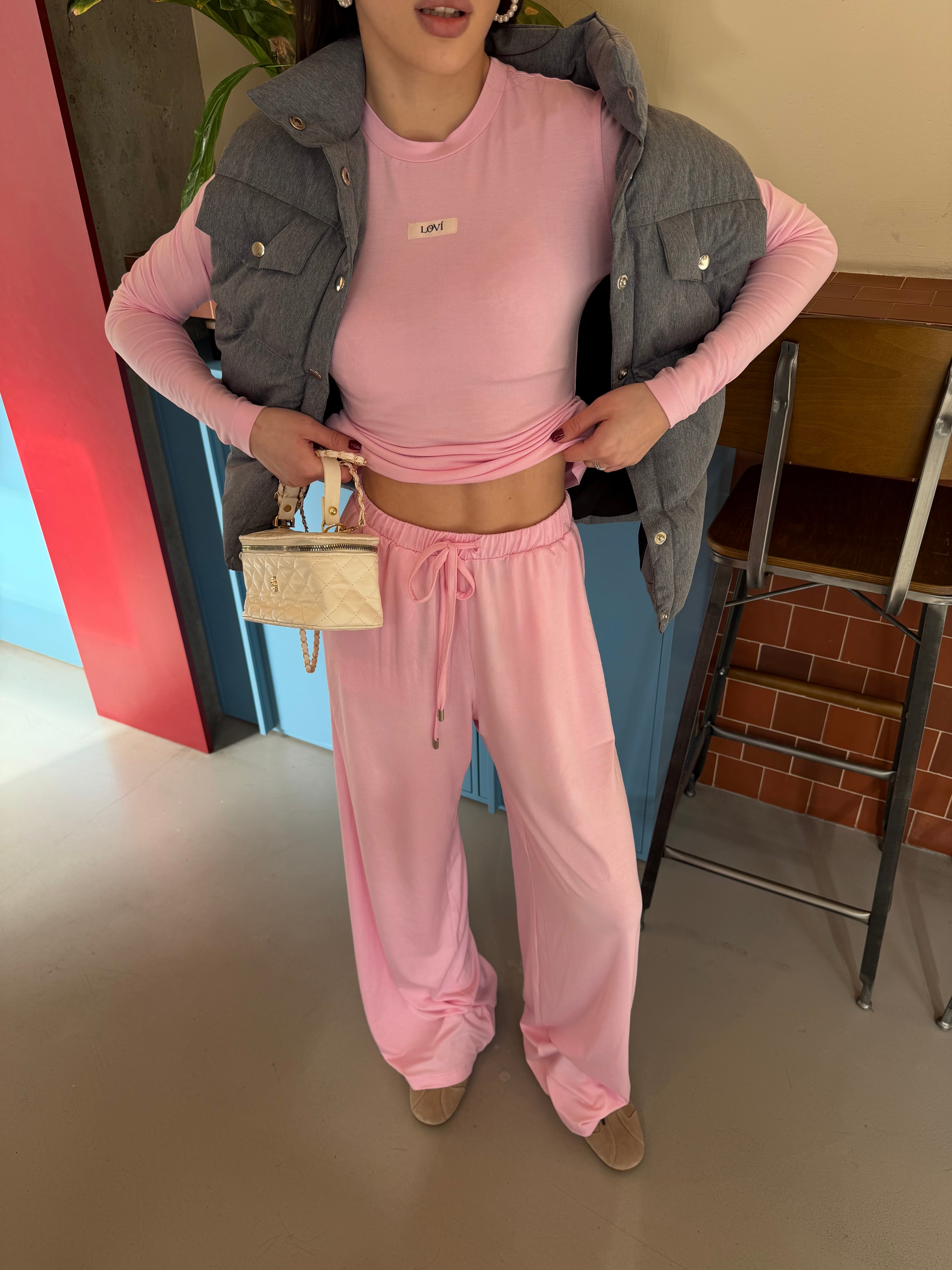 Трикотажний костюм з віскози в рожевому кольорі