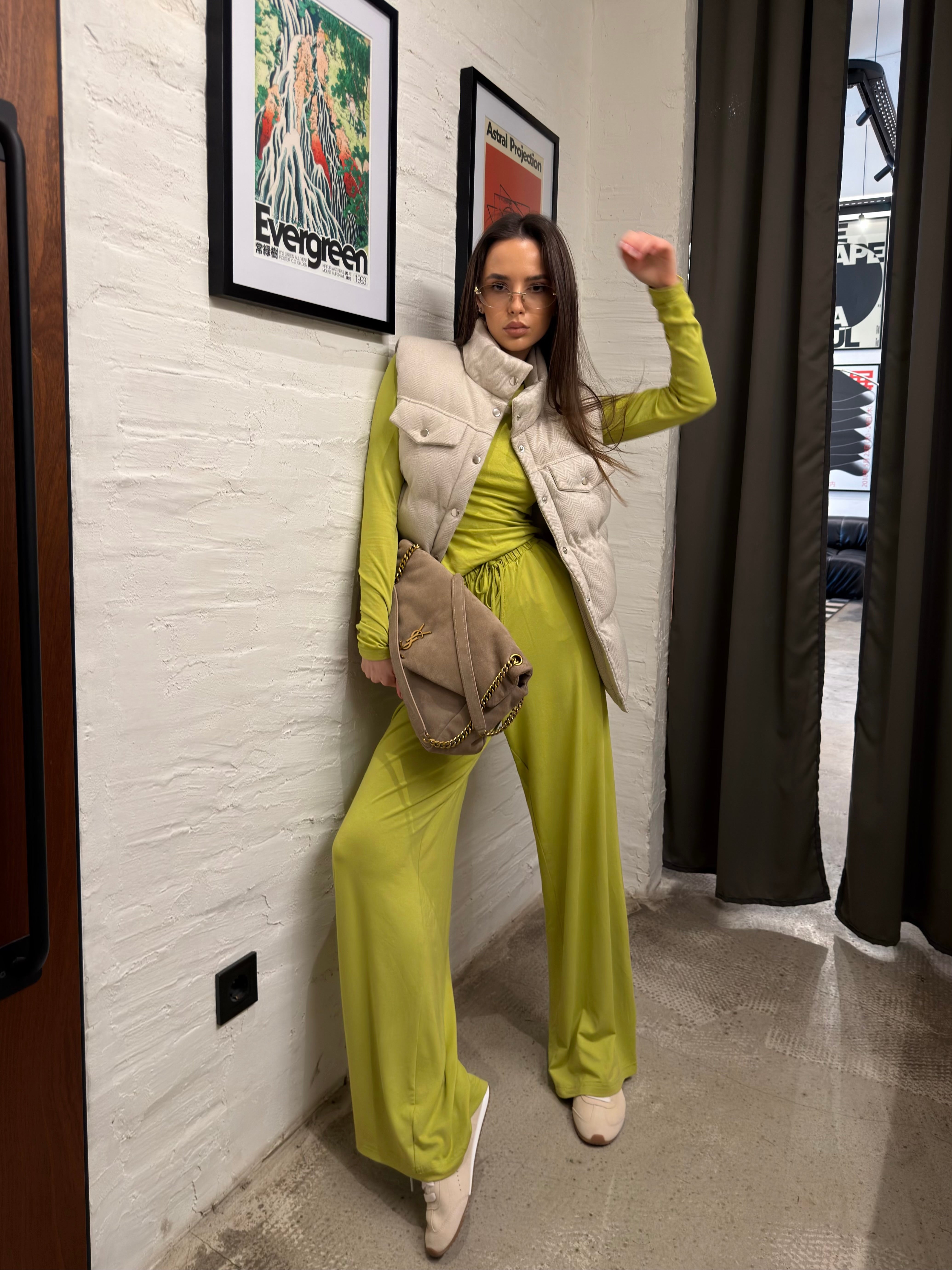 Трикотажний костюм з віскози в кольорі оливка