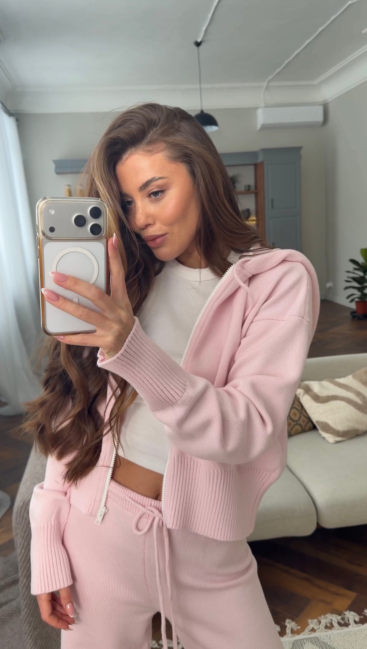 Трикотажний костюм на змійці в рожевому кольорі