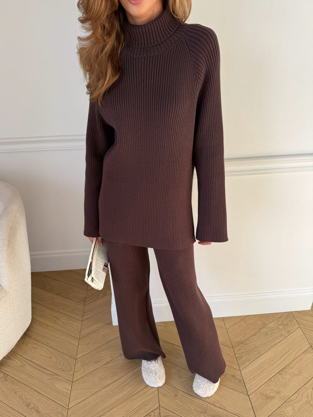 Трикотажний костюм в шоколадному кольорі