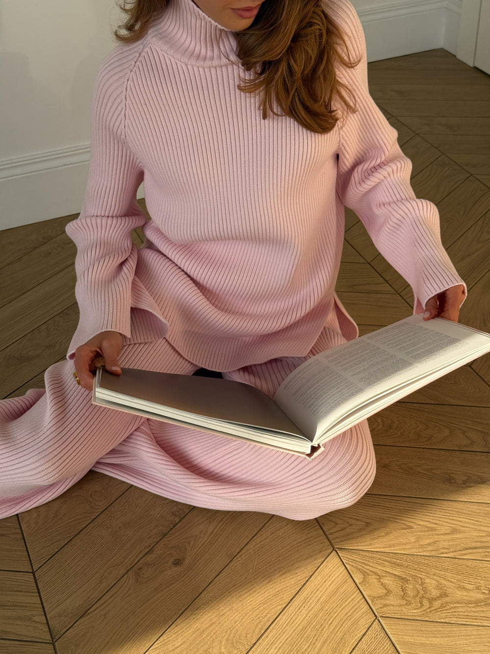 Трикотажний костюм в рожевому кольорі