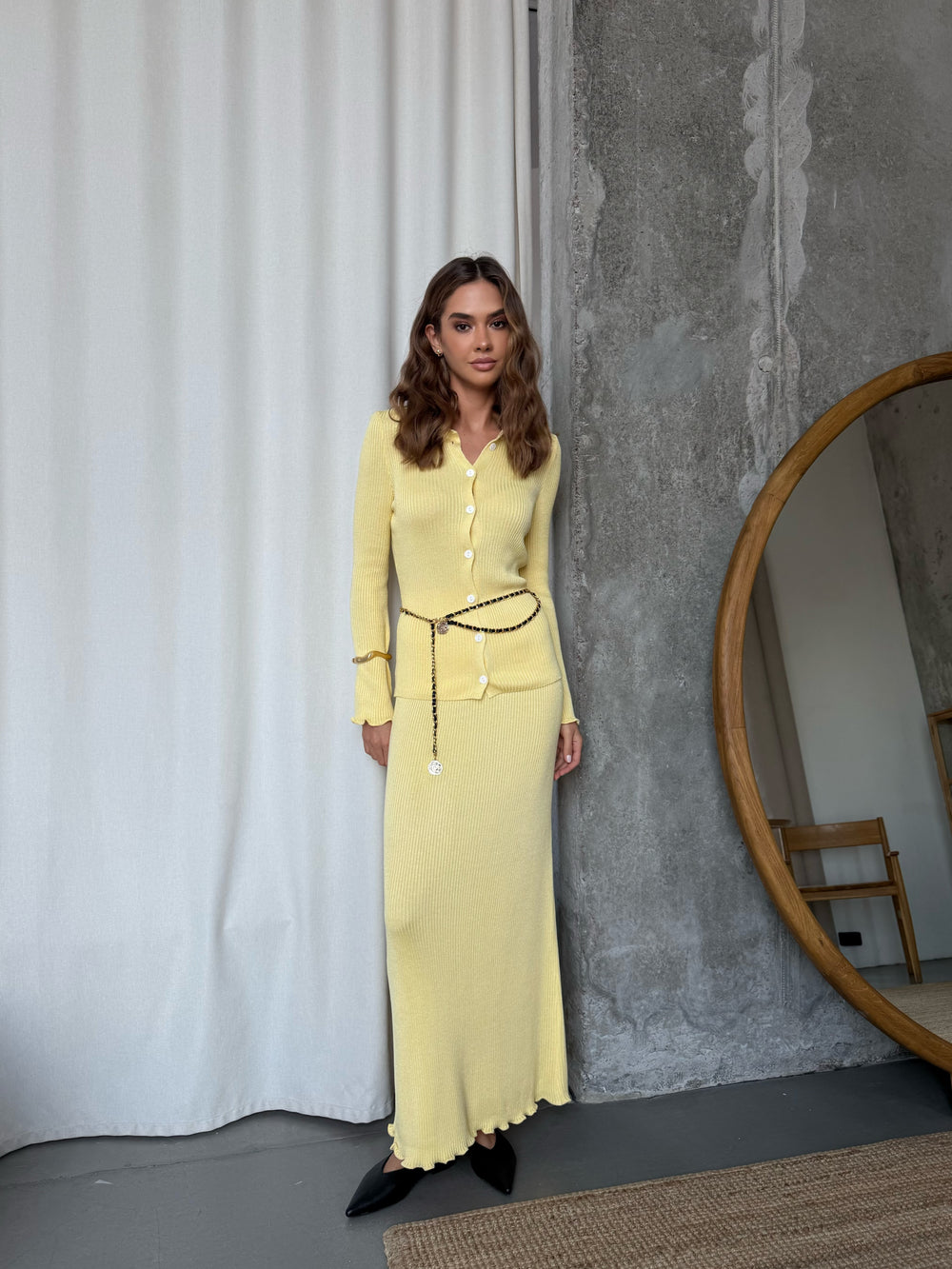 Спідниця міді в лимонному кольорі