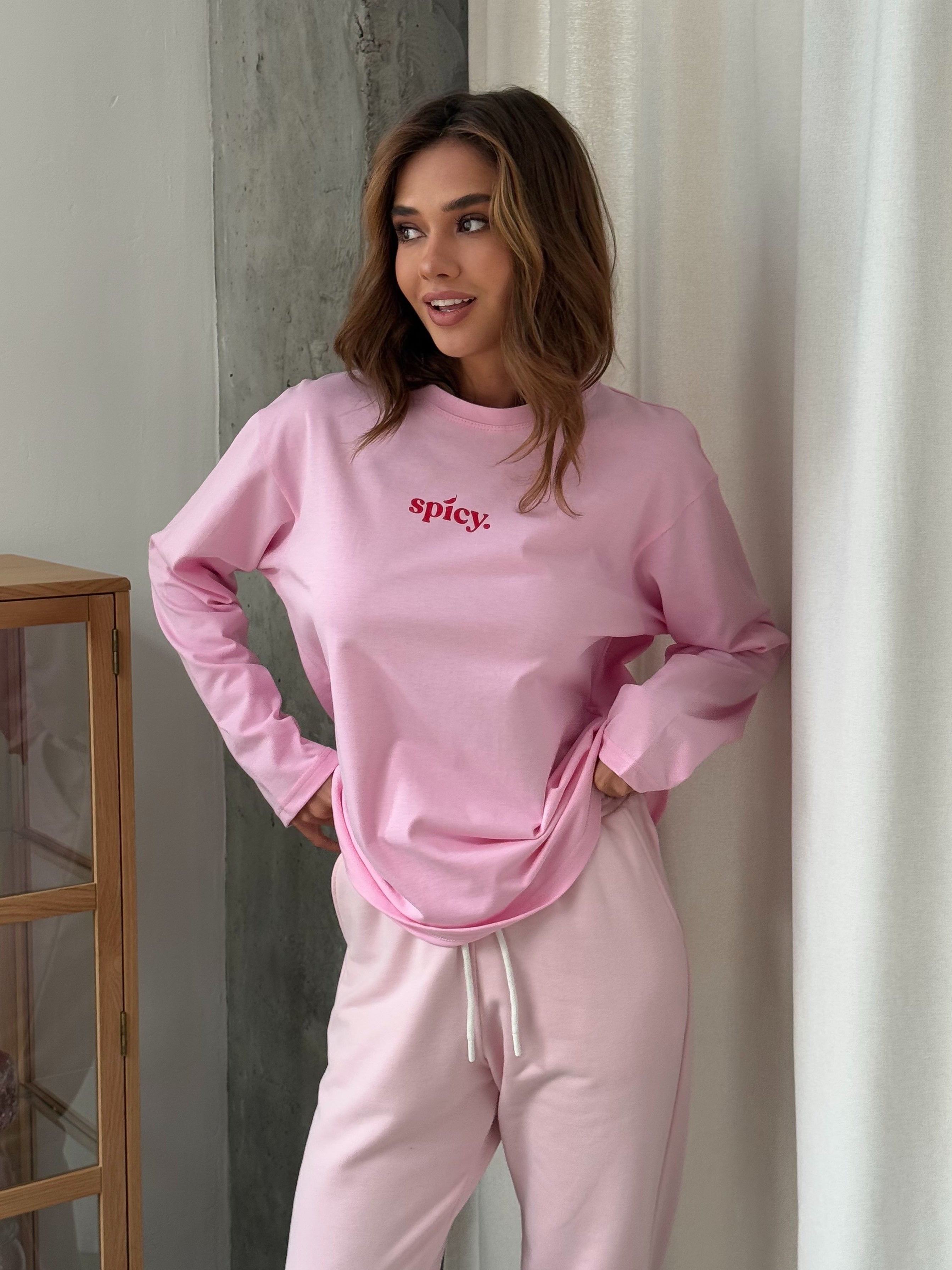 Basic long sleeve in milk color with a print