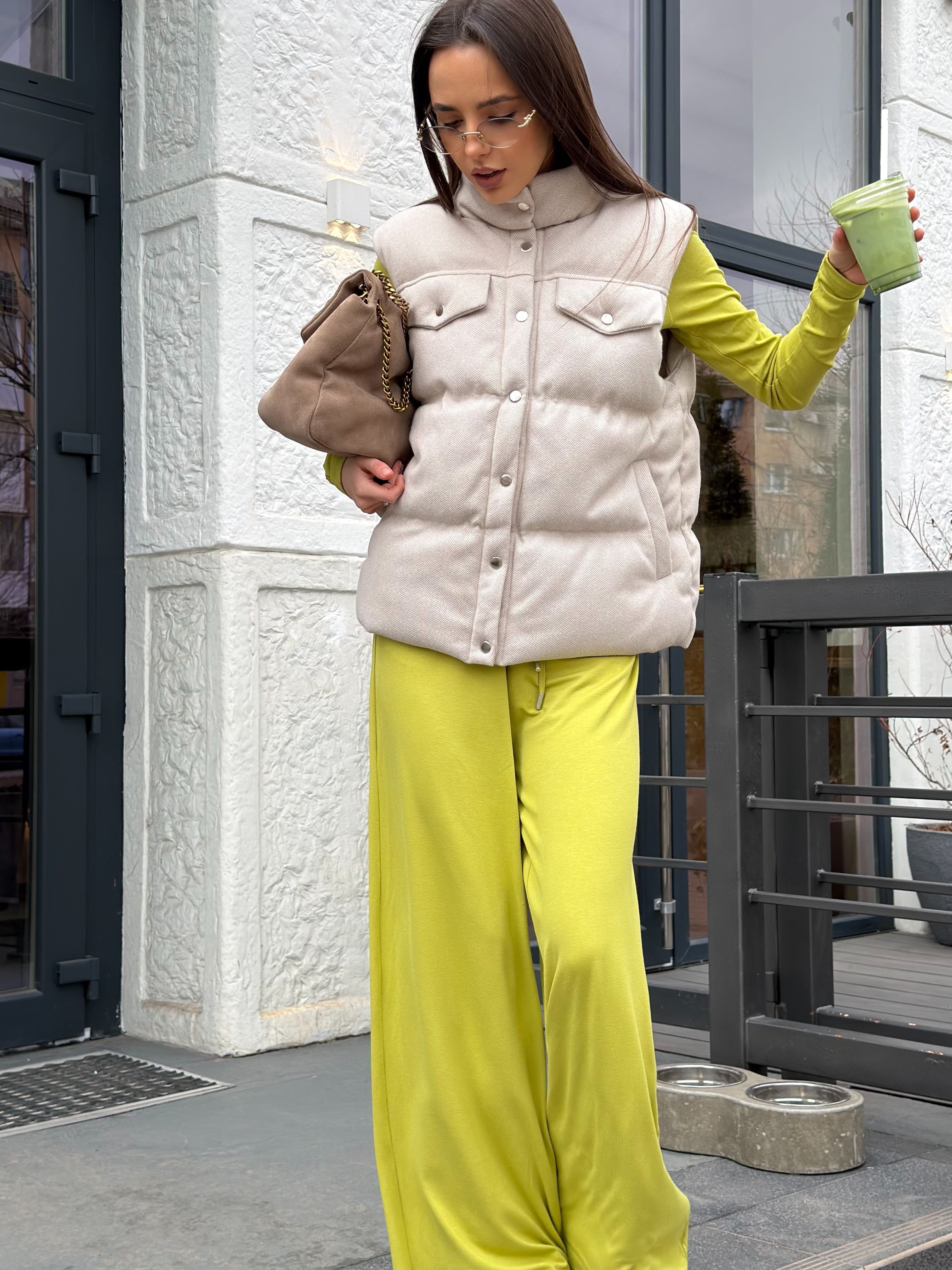 Жилет з кашеміру в кольорі беж